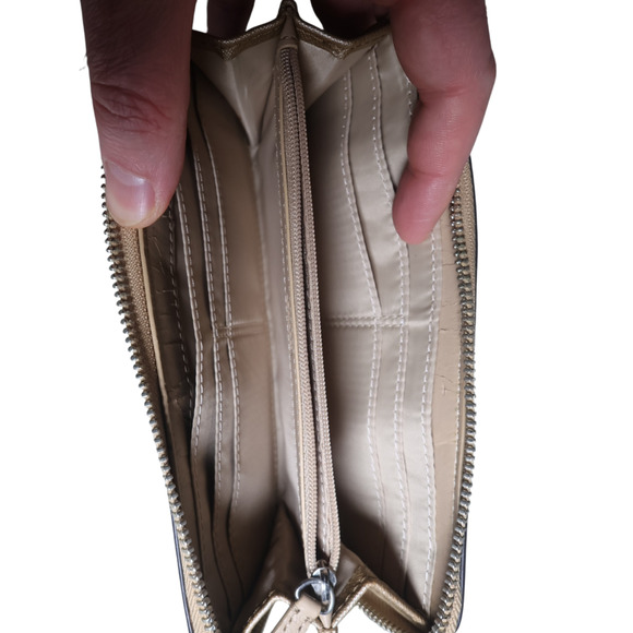 Coach Leather Zip-Around Bifold Wallet Gold with Front Slip Pocket 8 Card Slots - Picture 5 of 8